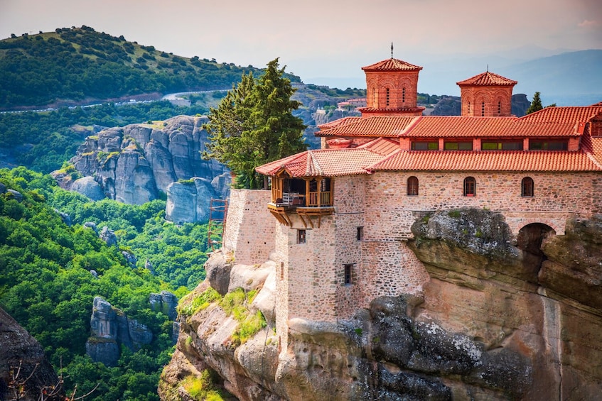 Meteora Self-Guided Walking & Driving Tours Explore the Geological Formatio