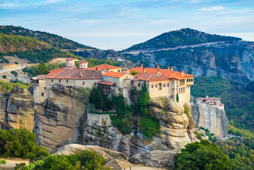Meteora Self-Guided Walking & Driving Tours Explore the Geological Formatio