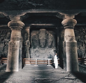 Mumbai: Elephanta Island and Mumbai City Tour