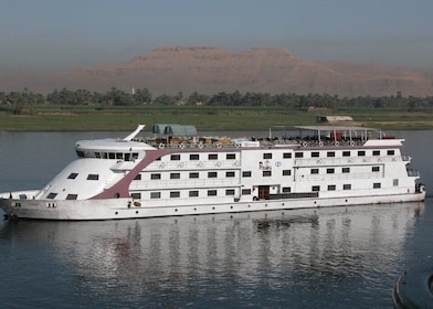 จาก Marsa Alam: ล่องเรือแม่น้ำไนล์ระดับ 5 ดาว 4 วันพร้อมไกด์นำเที่ยว
