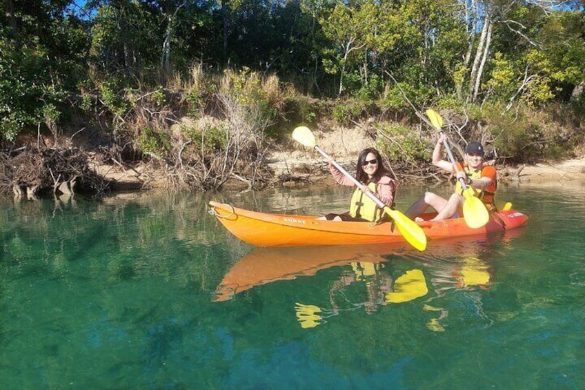 Couples paddling