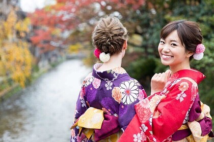 Fukuoka: Kimono & Yukata Rental + Hakata City Walking Tour