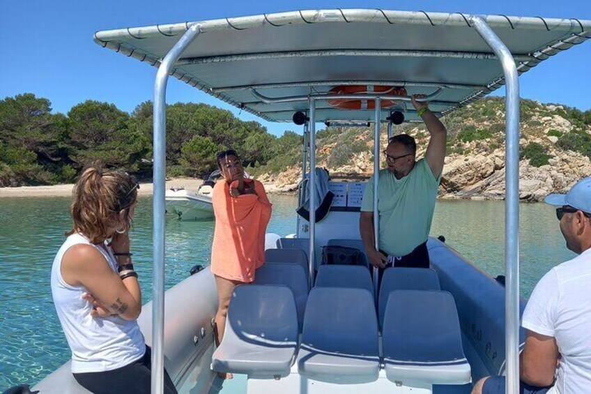 Speedboat excursion through the coves of northern Menorca