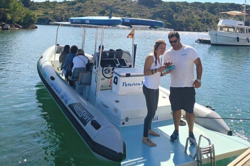 Speedboat excursion through the coves of northern Menorca