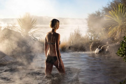 Lac Rotorua : Deluxe Lake Spa Baignade dans une source d'eau chaude géother...