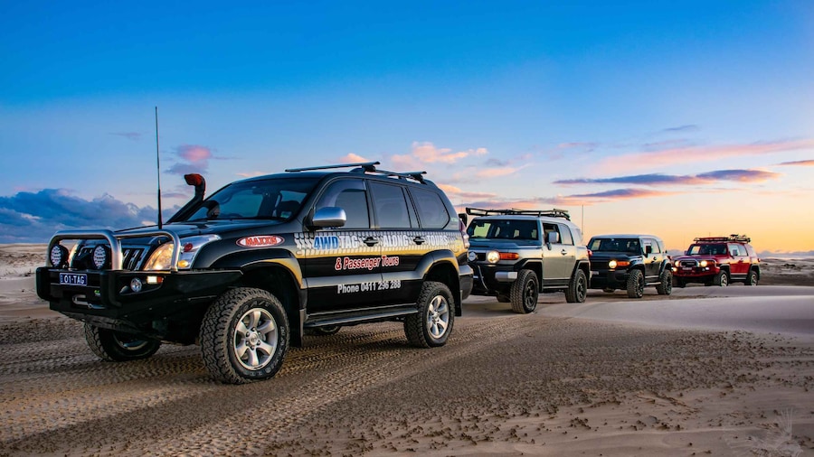 Port Stephens: Stockton Sand Dunes 4WD Tag-Along Tour
