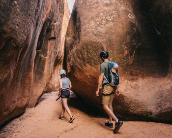 Von Moab aus: Halbtägiges Canyoning-Abenteuer in der Entrajo-Schlucht