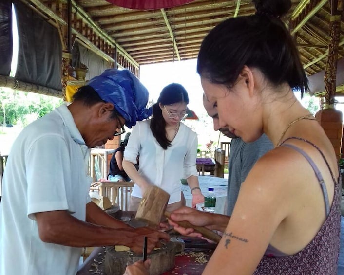 Picture 2 for Activity Ubud: 3-Hour Wood Carving Master Class