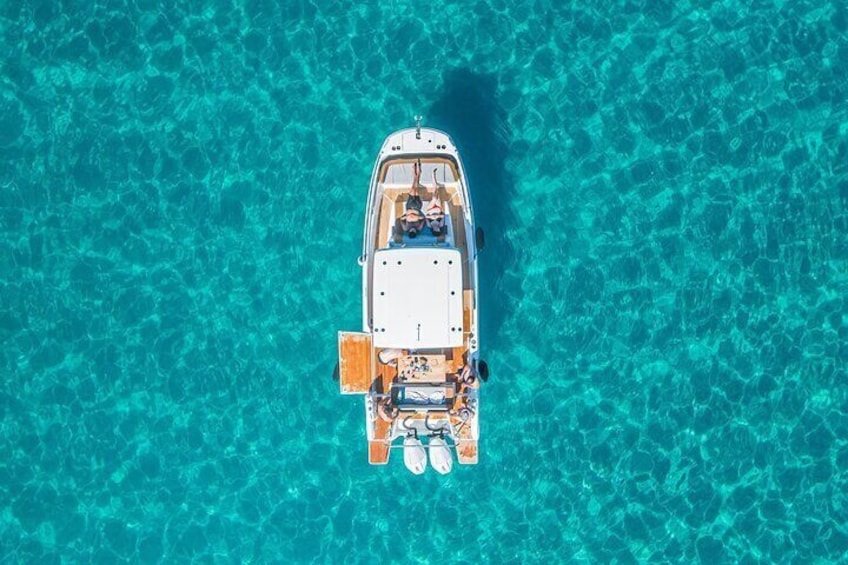 Cagliari 3 Hours Luxury Motorboat Tour - Wine and Snorkeling