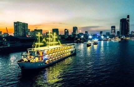 Hô Chi Minh : visite privée de la ville et dîner-croisière avec buffet