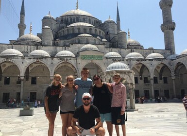 Istanbul: Hagia Sophia, Blue Mosque, and Grand Bazaar Tour