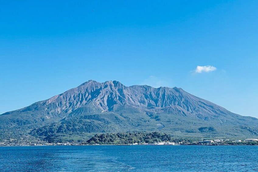 Historical Hill Climb E-bike Tour to Sakurajima's Peak