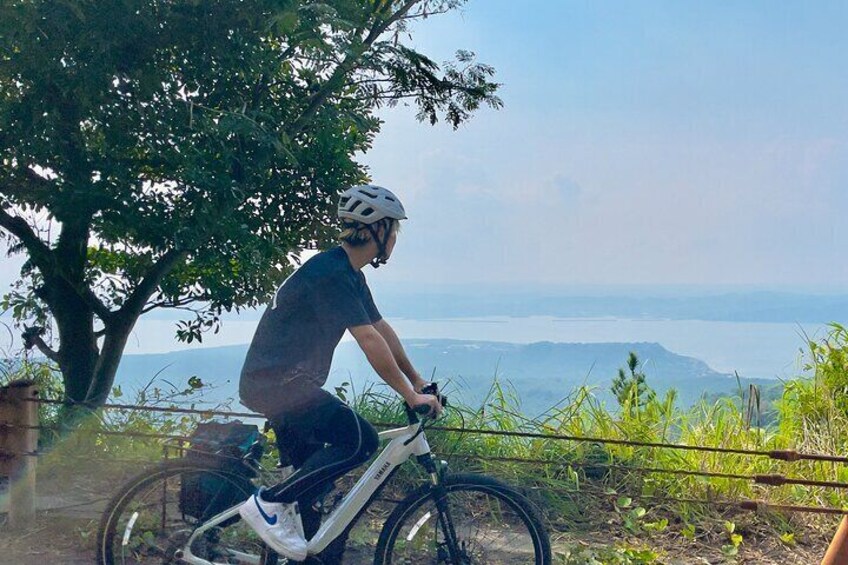 Historical Hill Climb E-bike Tour to Sakurajima's Peak