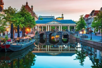 Highlights Walking Tour in Leiden with Audio and GPS Guide