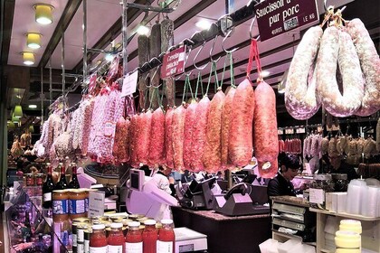Lyon Morning Food Market Tasting Tour in Les Halles Paul Bocuse