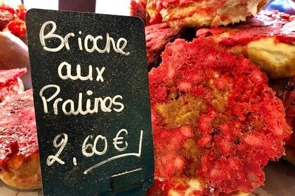 Lyon Old Town Food & Wine Tasting Tour including a Bouchon Lyonnais