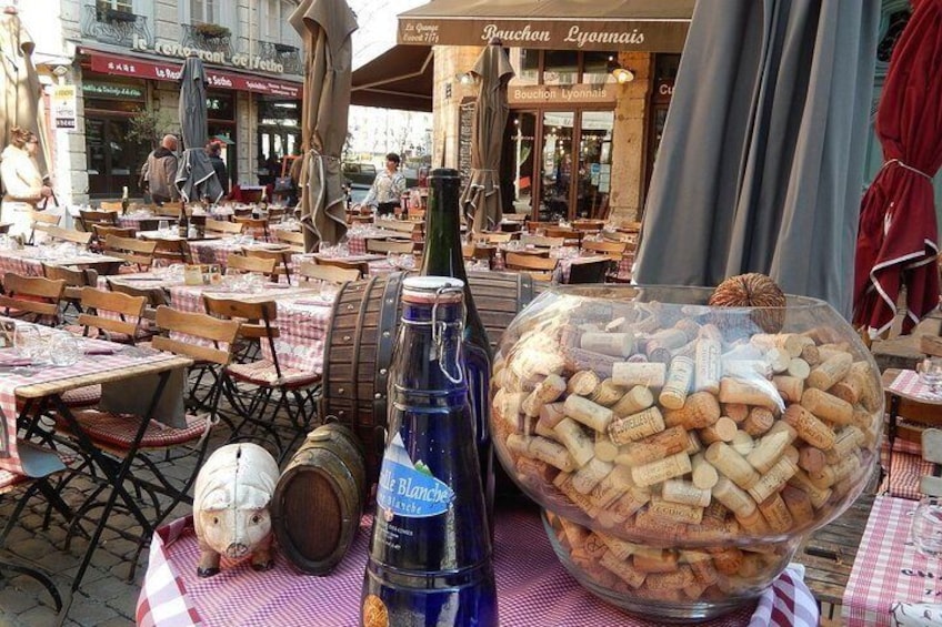 Lyon Old Town Food & Wine Tasting Tour including a Bouchon Lyonnais