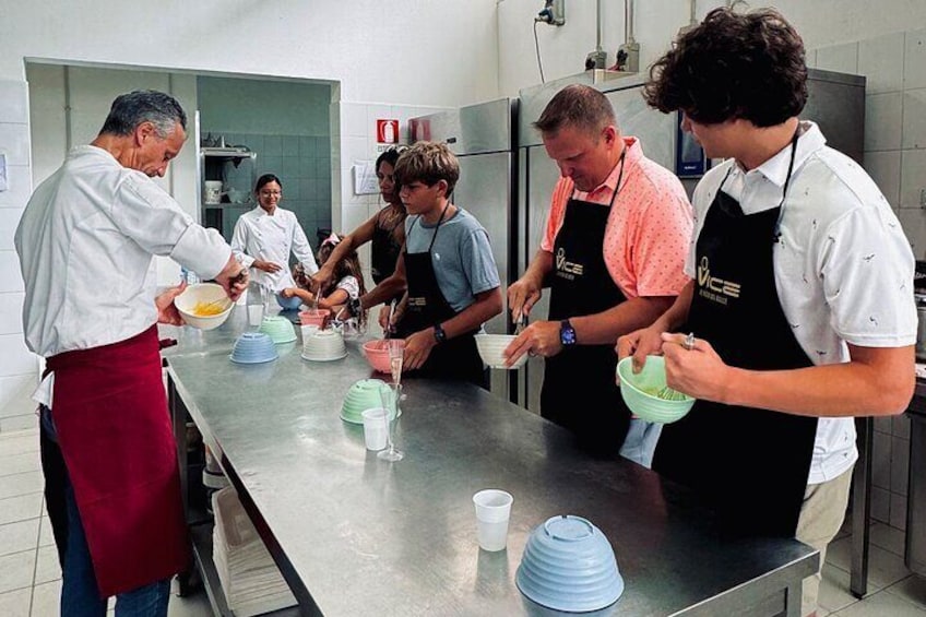 Rome: Pastry Cooking Class Gelato, Tiramisu and Cannoli 