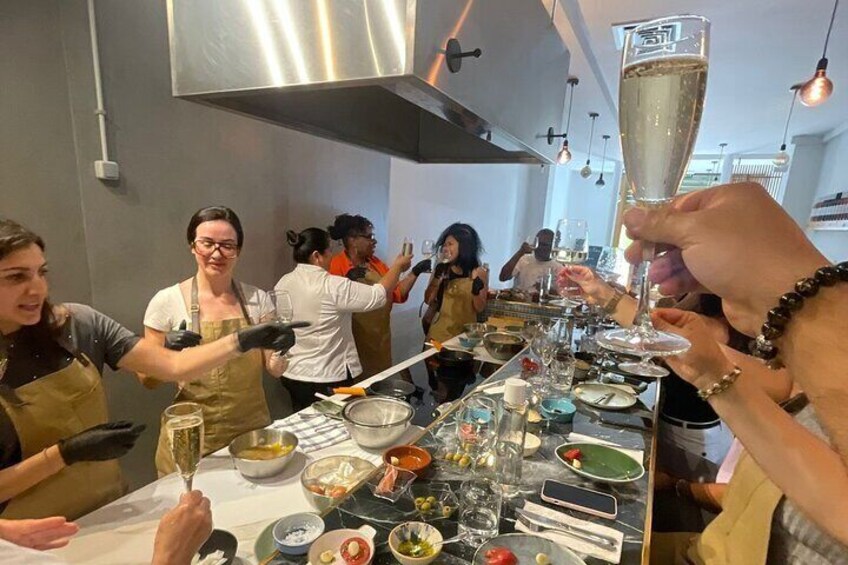 Spanish Cooking Class Palma meals+drinks 7 dishes Full meals