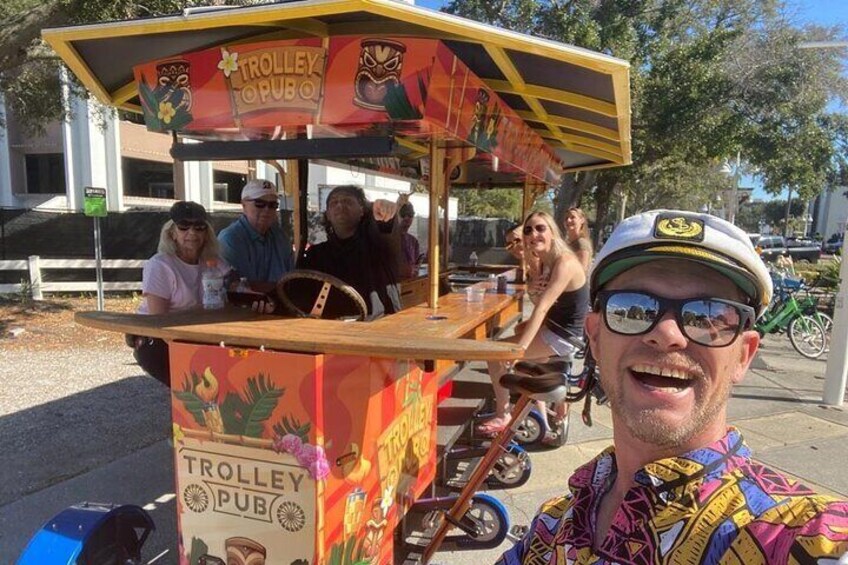 Private Trolley Pub w/ Bar+Mural Stops: up to 15ppl