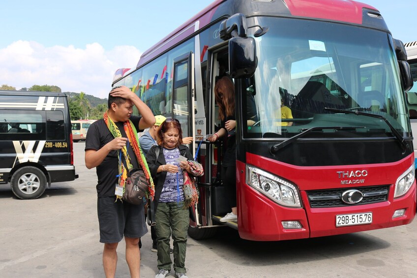 Vietnam : Sapa 2-Days Private Tour With Limousine Transfer From Ha Noi