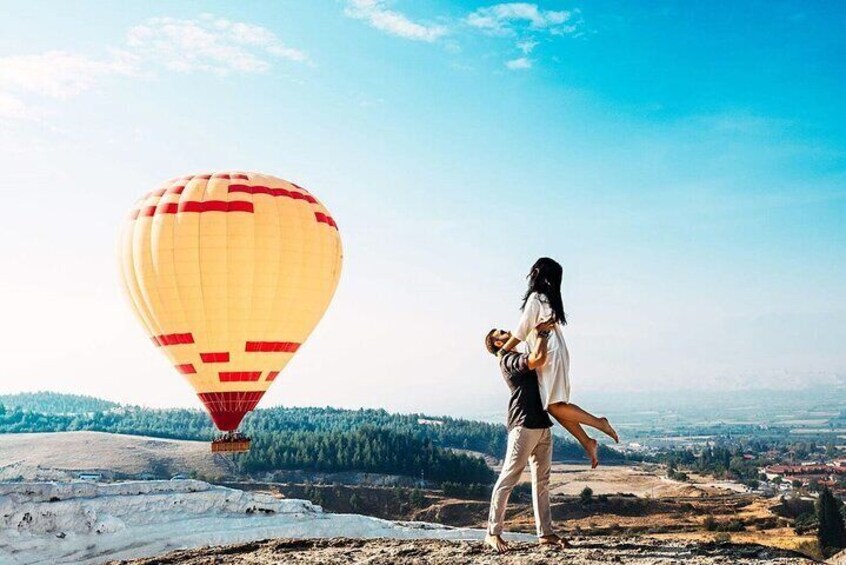 Hot Air Balloon Tour in Pamukkale 