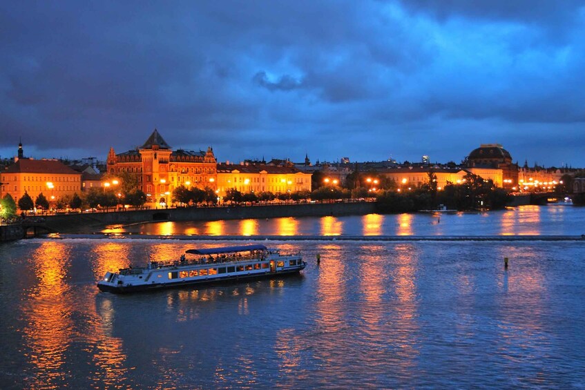Picture 1 for Activity Prague: City Tour and Dinner Cruise with Hotel Pickup