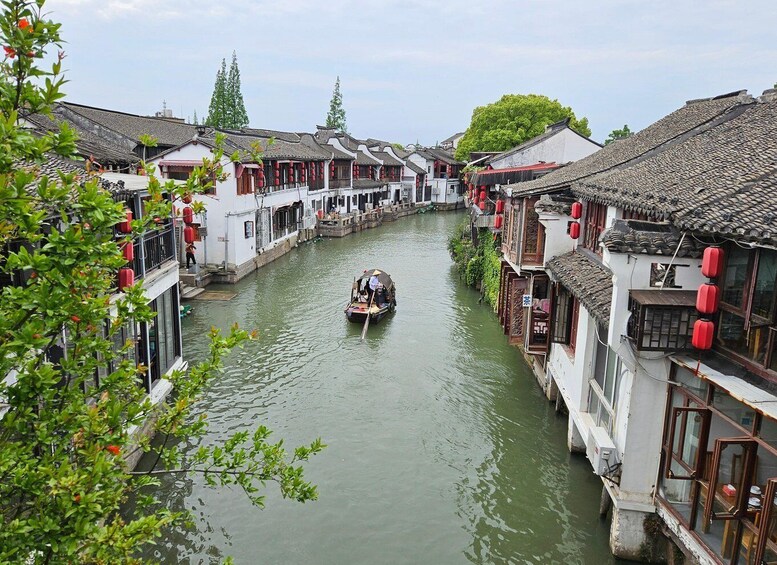 Zhujiajiao Water Village: Private Tour from Shanghai