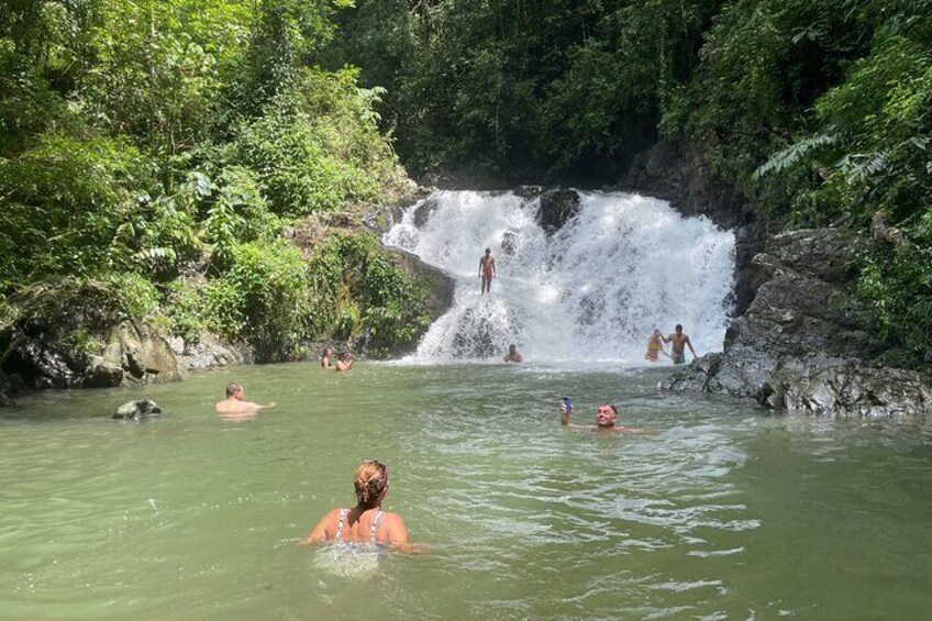 Panama City: Embera Indian Village and Waterfall Tour with Lunch