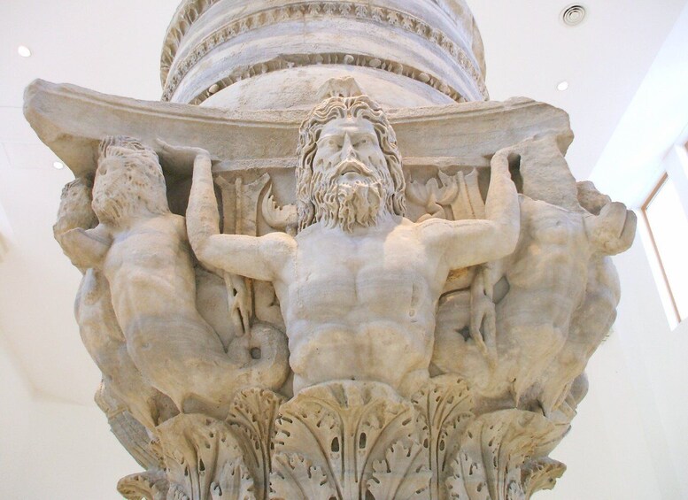 Picture 3 for Activity Brindisi: Guided Tour to the Roman Port