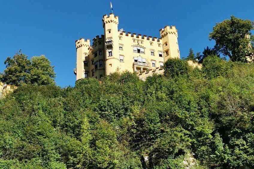 Private Full Day Neuschweinstein Castle Tour from Munich