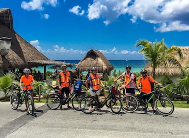 Cozumel: West Coast E-Bike og snorkling Tour
