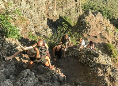 Mauricio: caminata y escalada guiada al amanecer por la montaña Le Morne