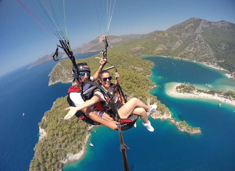 Picture 1 for Activity Oludeniz: Tandem 30-Minute Paragliding Flight