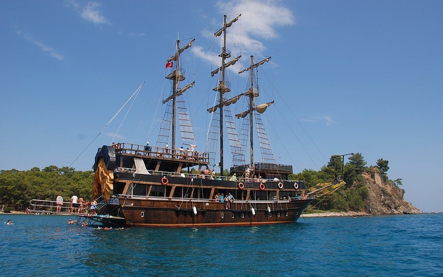 Picture 11 for Activity Alanya: Boat Tour with Unlimited Soft Drinks and Lunch