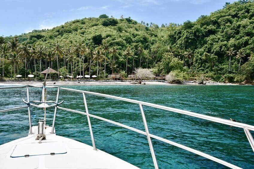 Full Day Land and Sea Tour to Nusa Penida with 4 Snorkeling Spots