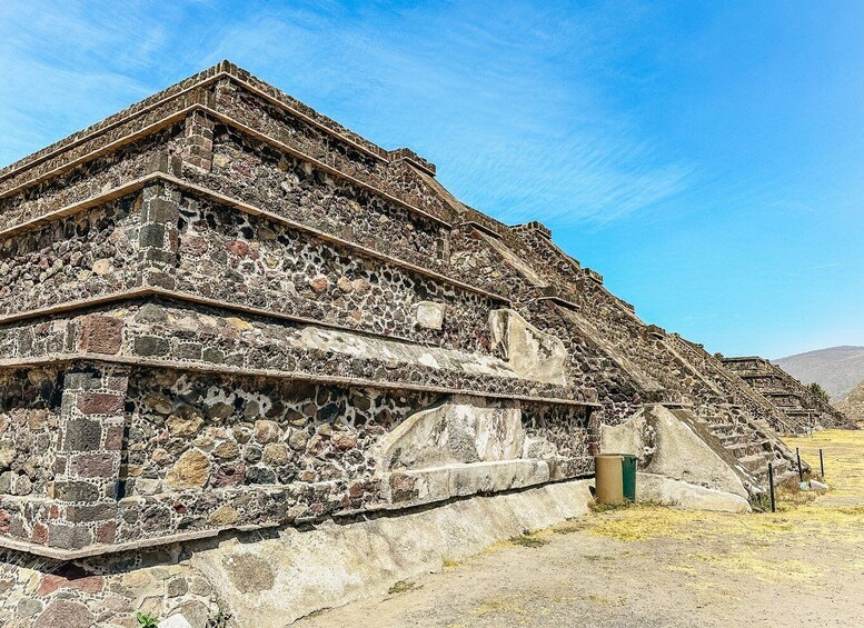 Picture 5 for Activity Mexico City: Teotihuacan, Basílica & Tlatelolco by Van