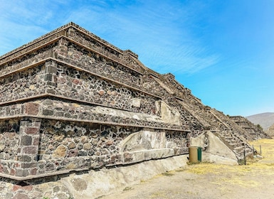 Ciudad de México: Excursión de un día a Teotihuacán y Tlatelolco en furgone...