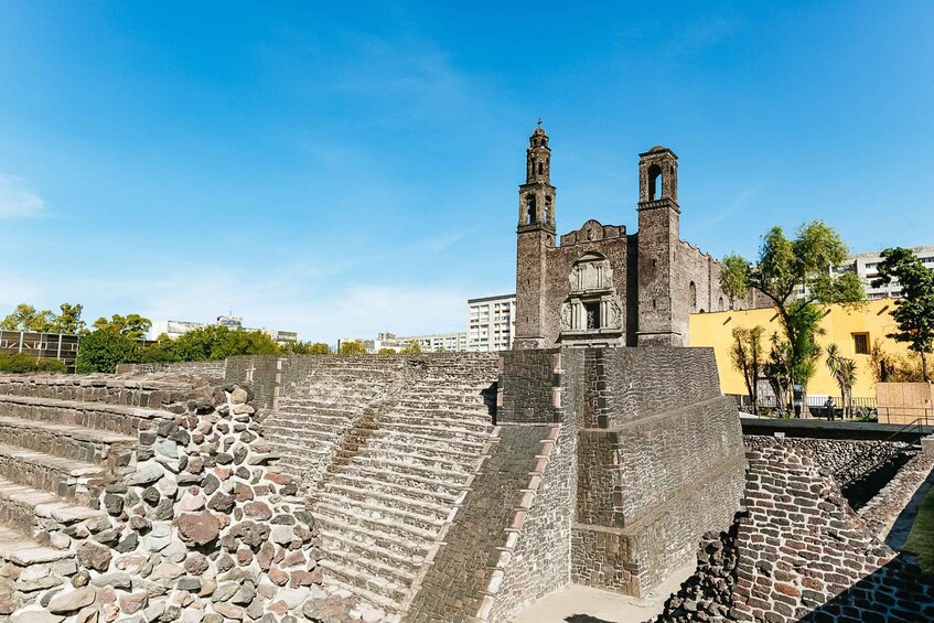 Picture 1 for Activity Mexico City: Teotihuacan, Basílica & Tlatelolco by Van