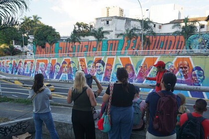 Historical Shared Tour Salsa, Graffiti & Resistance in Cali