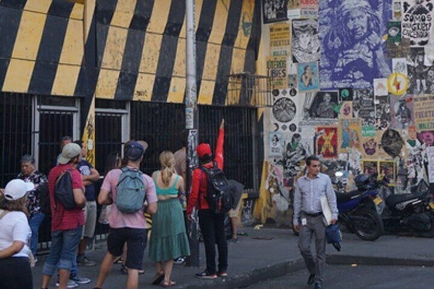 Salsa, Urban Art & Resistance Tour in Cali