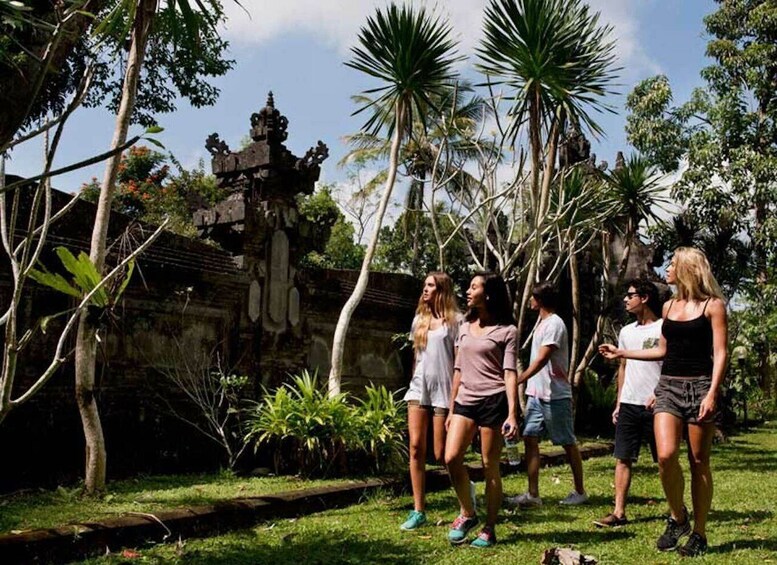 Bali: Jungle Trek and River Rafting with Lunch