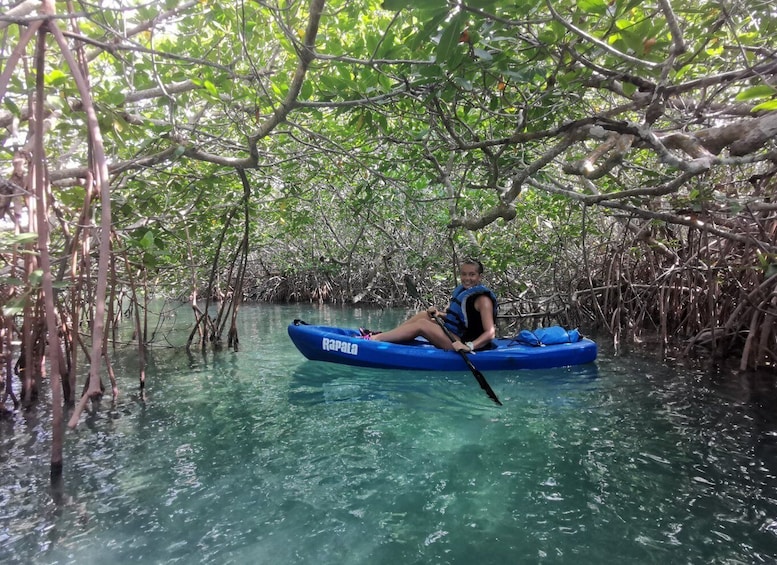Picture 1 for Activity Cancun: 3-Hour Kayak Tour in Nichupte Lagoon