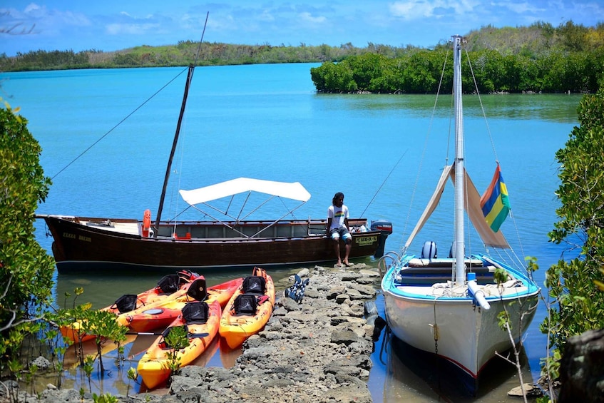 Picture 2 for Activity Mauritius: Amber Island Kayak or Small-Boat Tour