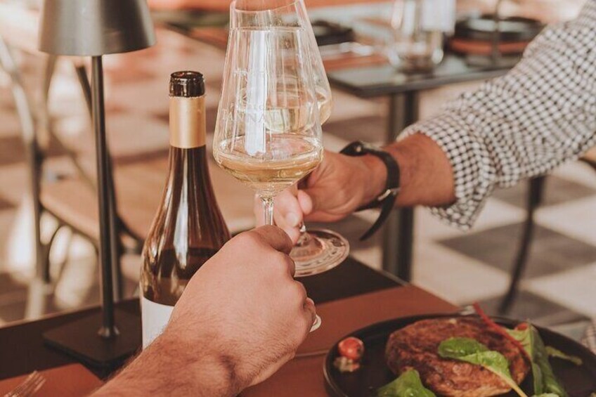 Private one-day visit to 2 Wineries in Carmelo