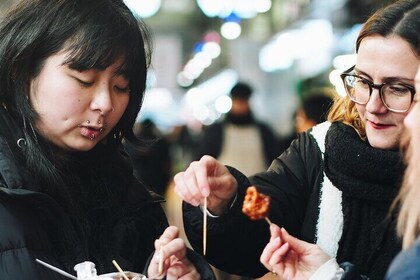 Lunch time Feast Tour in Seoul with a Guide
