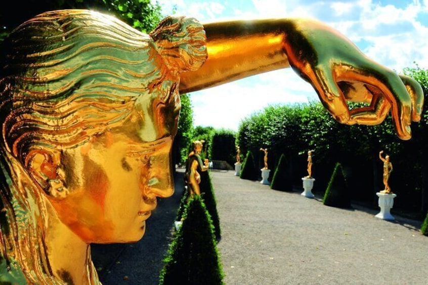 Guided tour of the Royal Herrenhausen Gardens