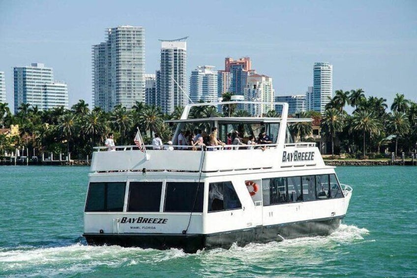 Official Miami Millionaires Sightseeing Cruise with Free Photo