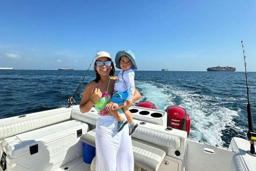 Full Day Private Taboga Boat Tour with Fishing and Barbeque