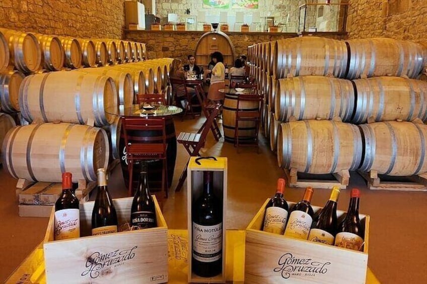 Rioja Boutique Wineries Tour with Lunch from Bilbao